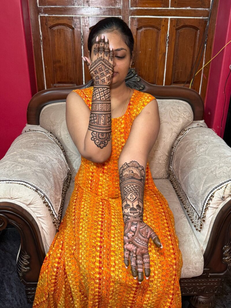 Traditional Bridal Mehandi with Rose & Jhumka Motifs